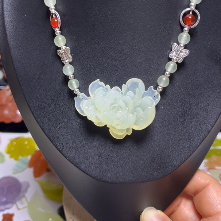 蛇纹石玉未镶嵌吊坠(赠链)