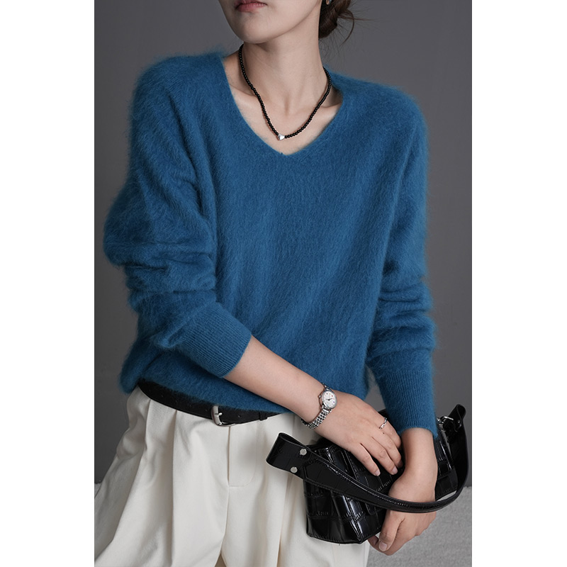 【甄织澜】山羊绒绵羊毛拉绒慵懒风V领长袖时尚无缝一体毛衣9092
