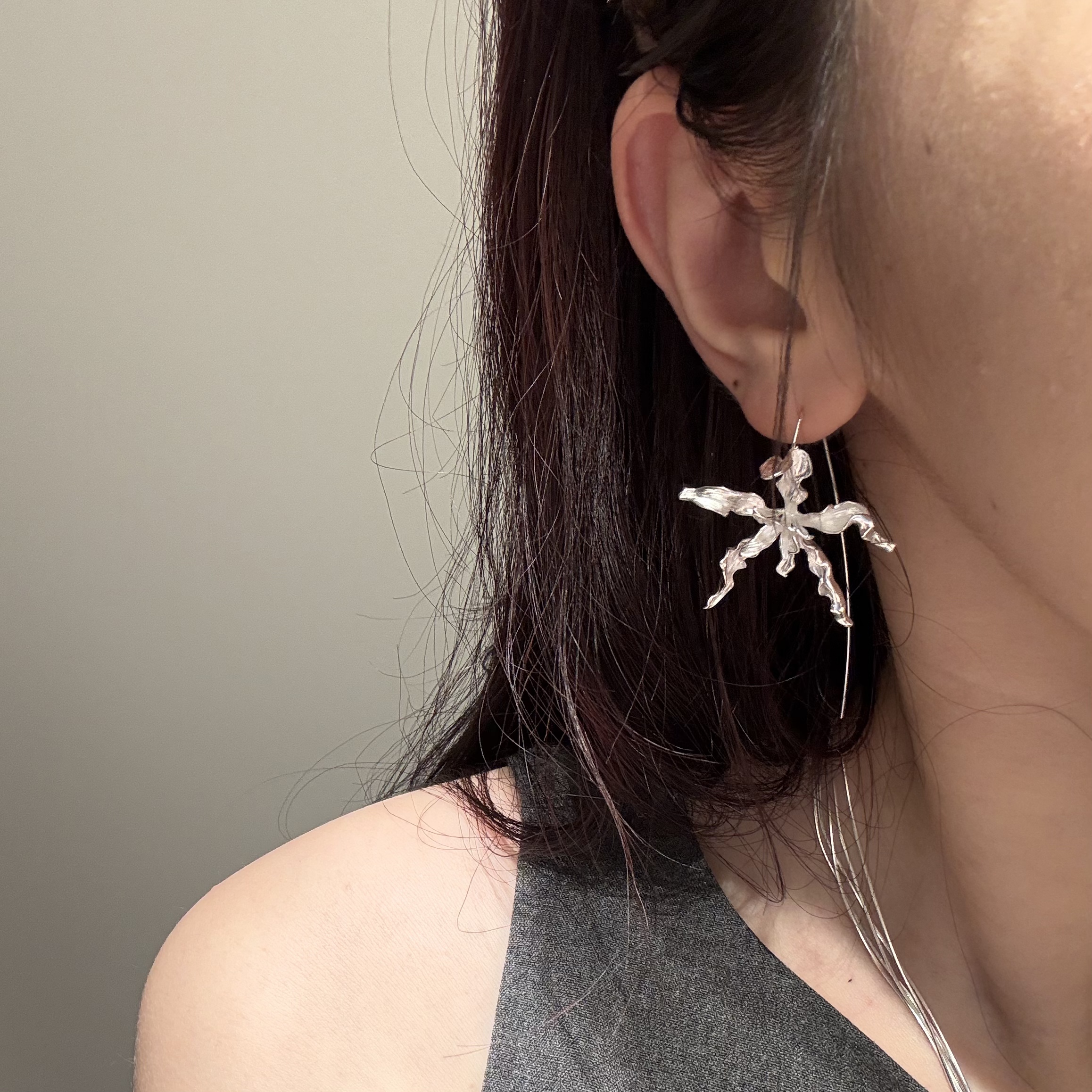 925银耳饰 S925银耳钉原创高级鸢尾花高级感耳饰轻奢气质设计感