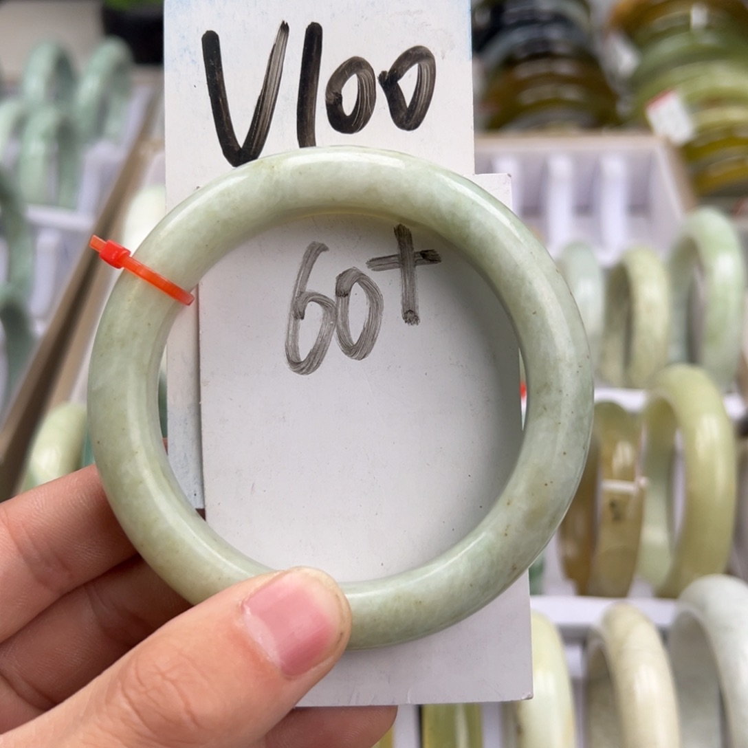 岫玉手镯未镶嵌天然岫玉