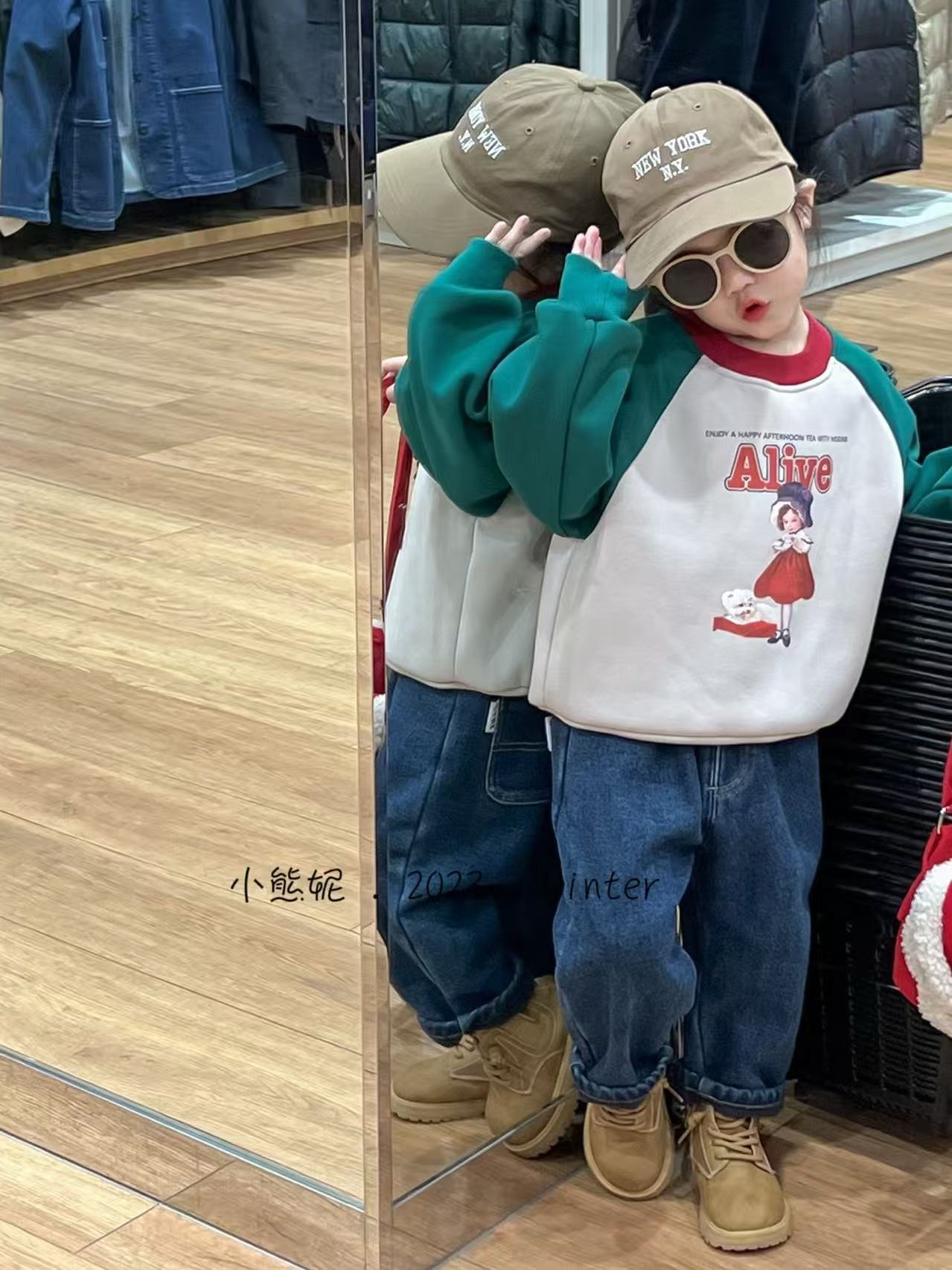 小熊妮儿童秋冬加绒卫衣时尚拼接上衣  3197