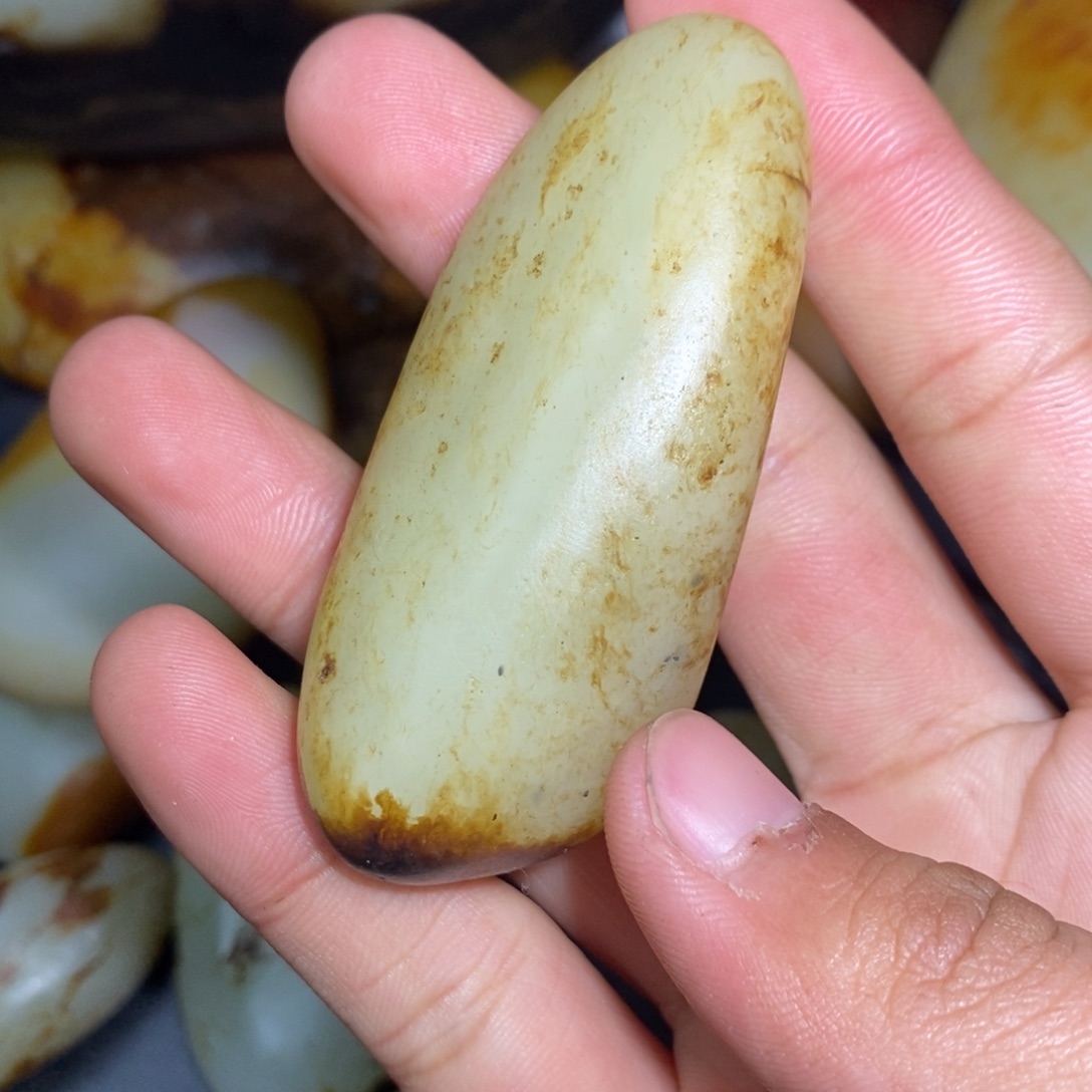 和田玉未镶嵌珠宝奇石