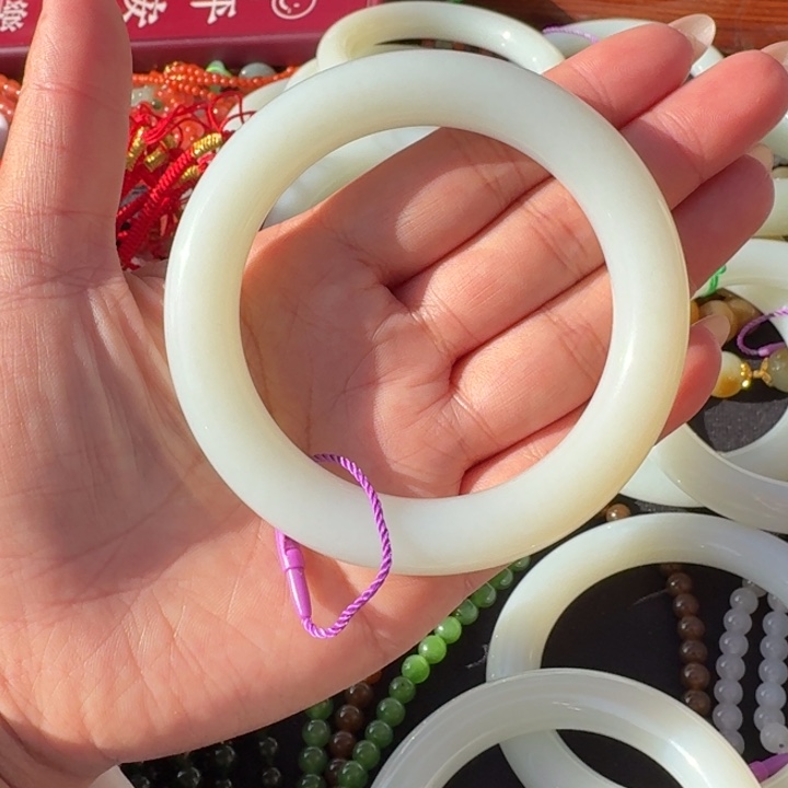 和田玉未镶嵌颈饰圈口57.6