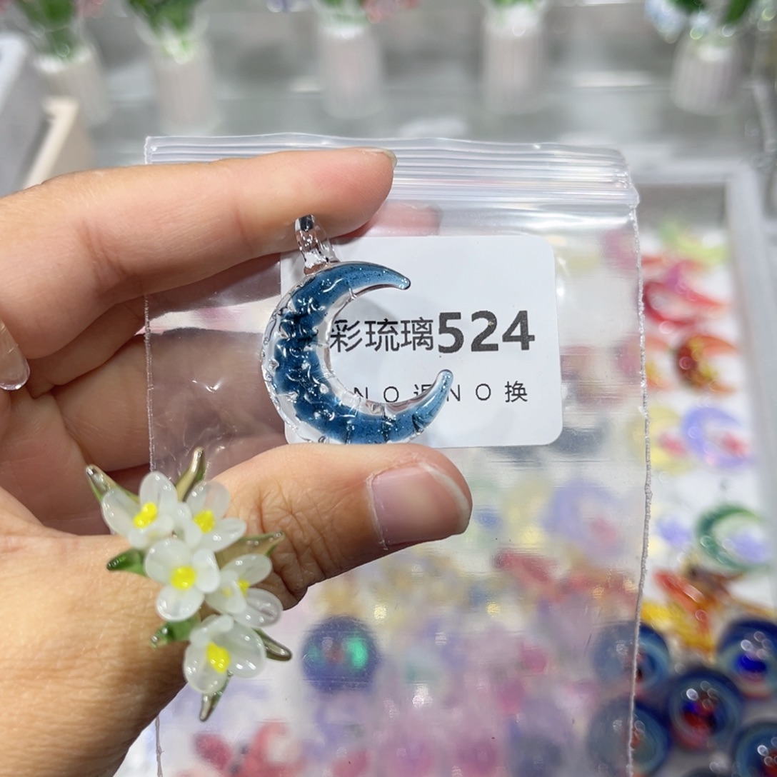 喱***喱颈饰玻璃524月亮一个