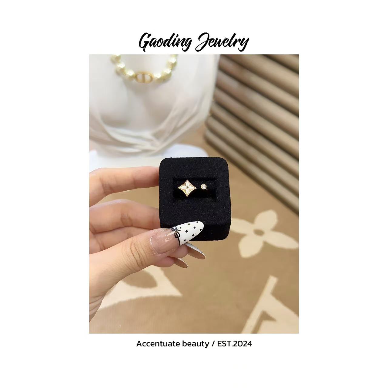 《梵克宝》围巾 LU19 老花围巾士休闲法式时尚高档百搭经典潮流个性