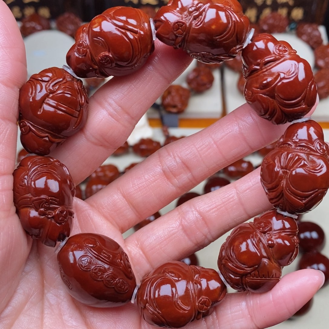 橄榄核吊坠独**然财神，