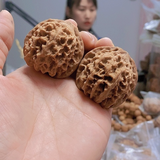【闪购商品】把件文玩核桃42野牛油