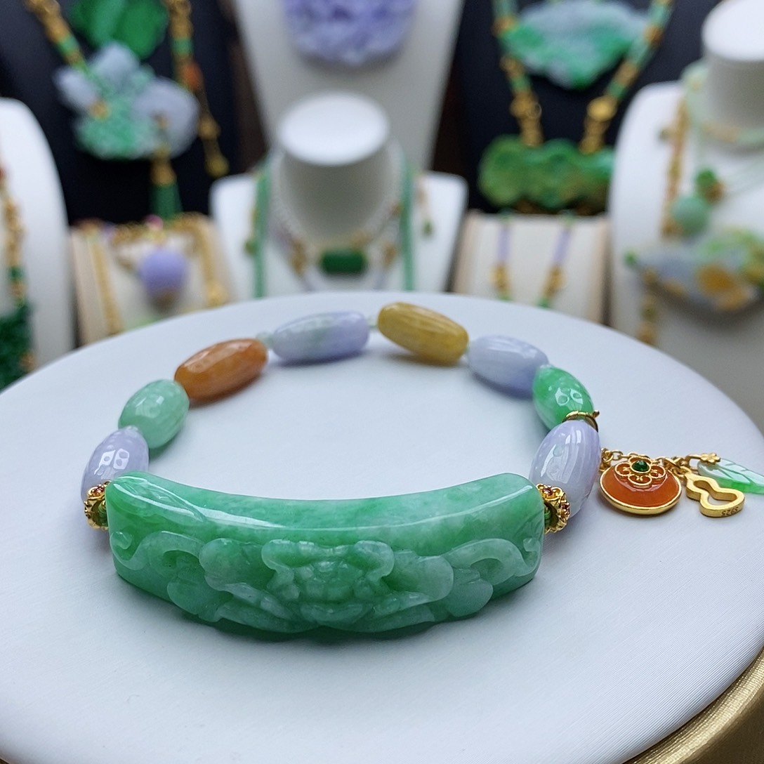 翡翠手链未镶嵌天然