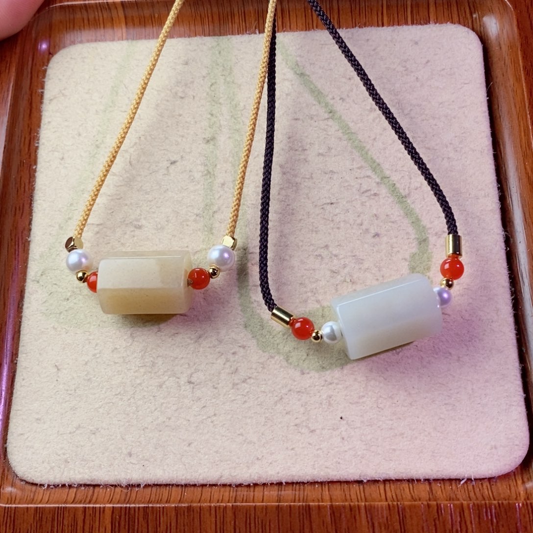 和田玉颈饰未镶嵌单个