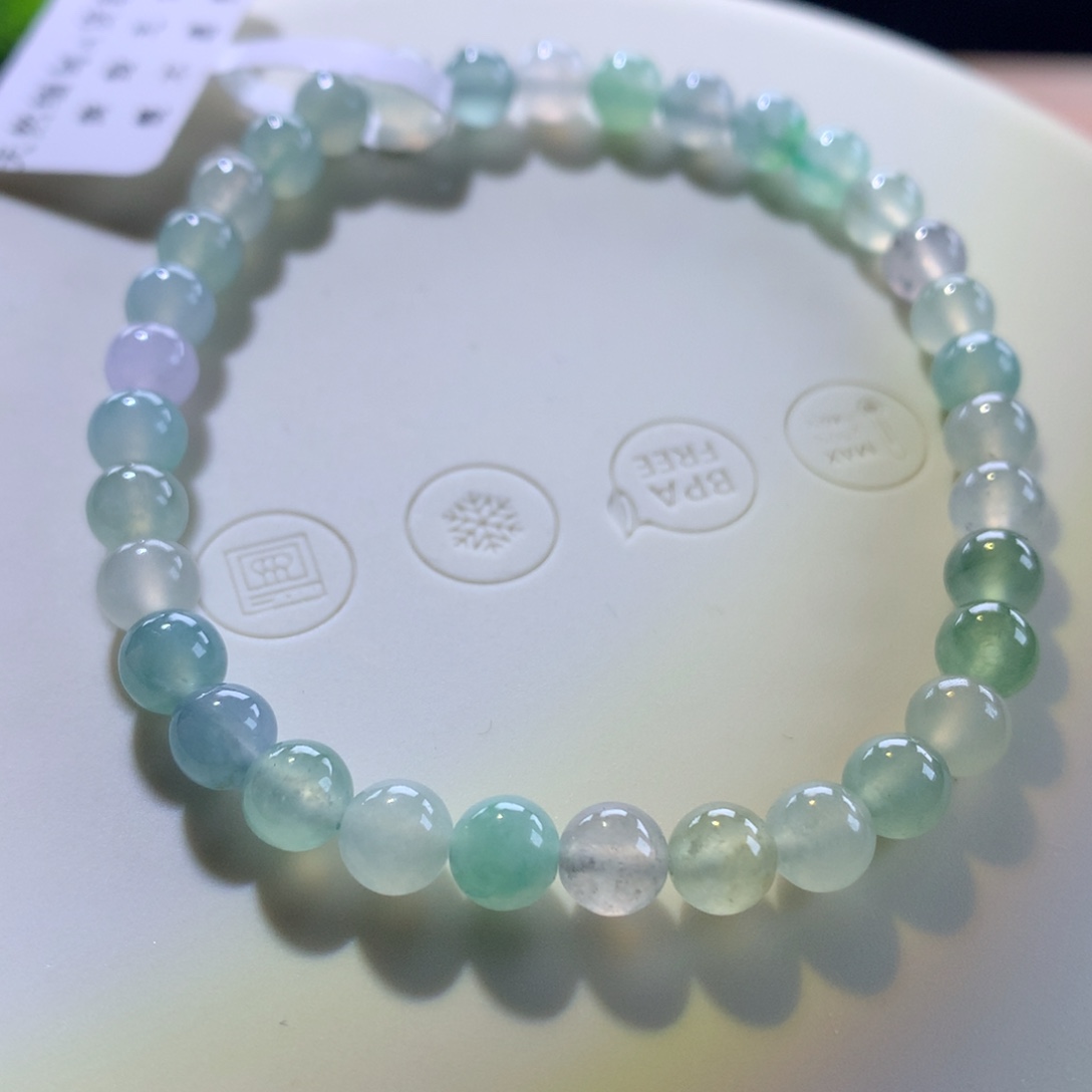 翡翠未镶嵌手链卡5.5