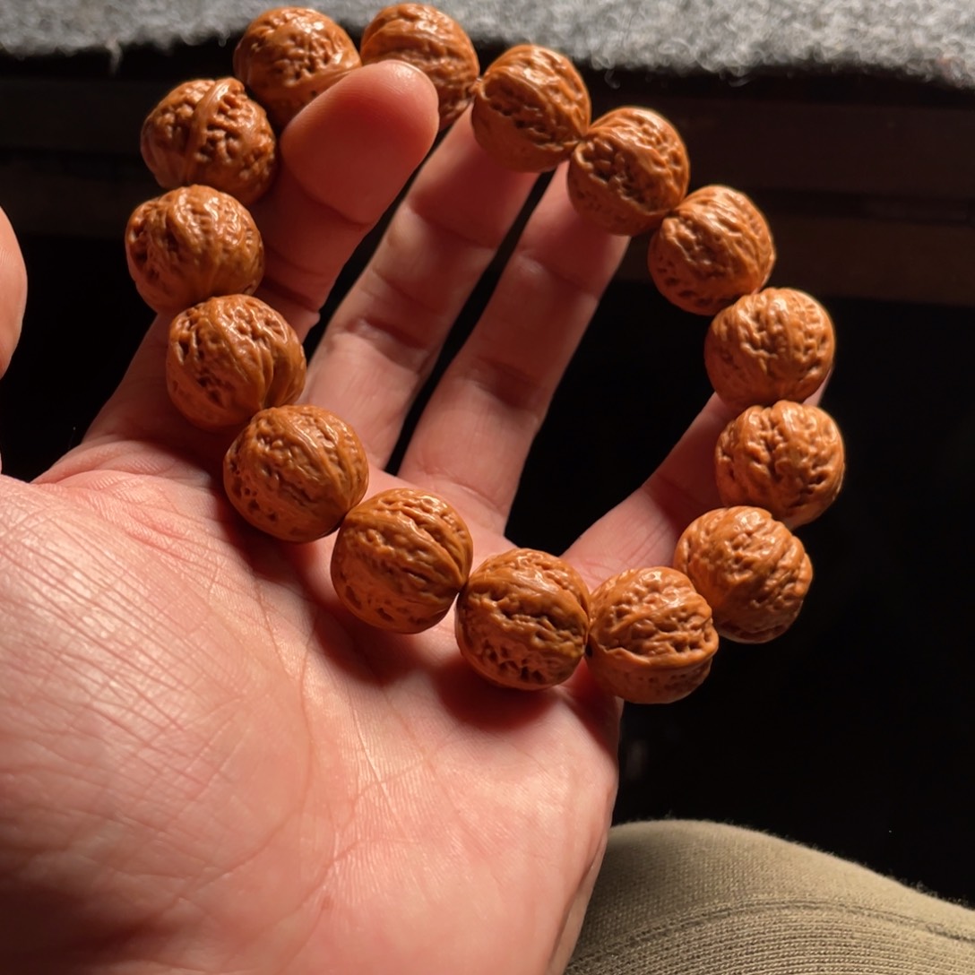 文玩核桃手串京八棱
