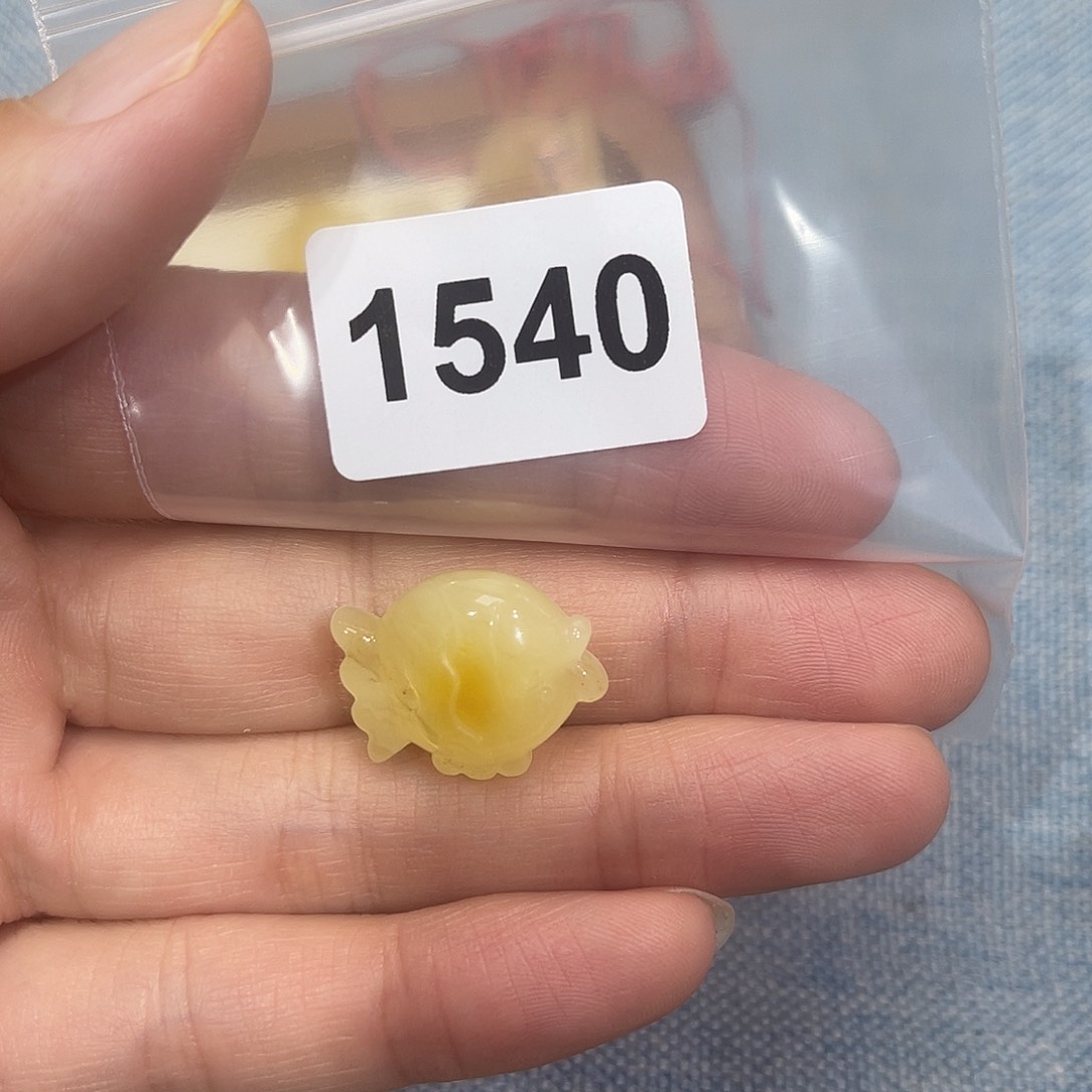 琥珀珠宝奇石未镶嵌茅****板