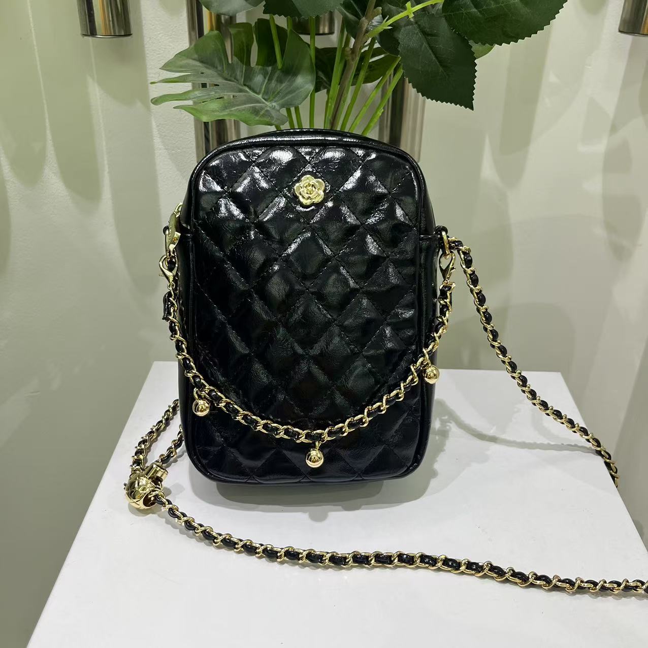 【NANA】小香风轻便链条手机包 8002280-1