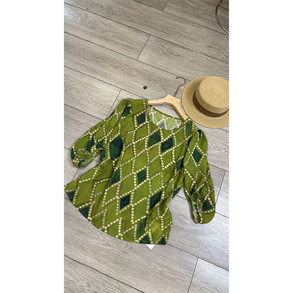 夏款菱形格花纹袖口半圆弧特色设计时尚款上衣 95561 