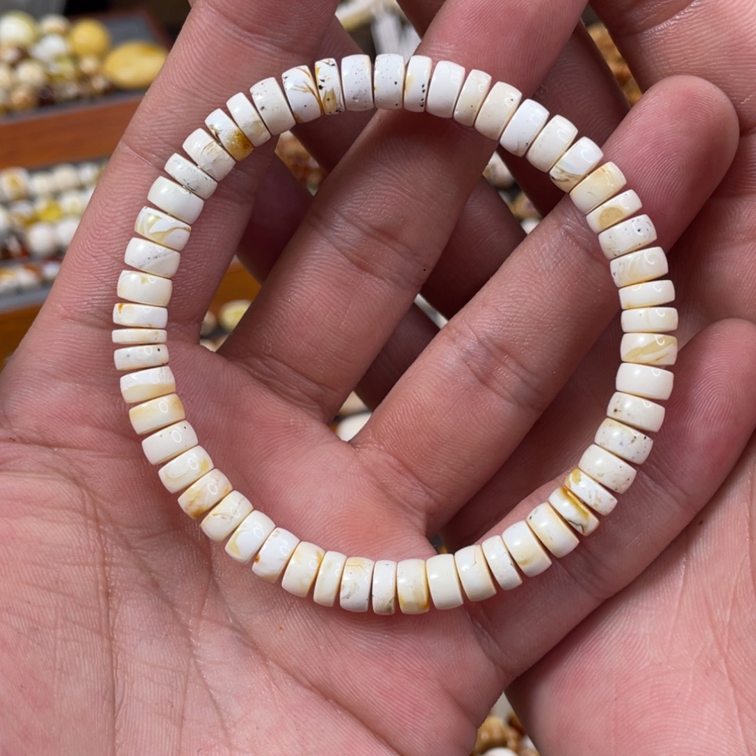 琥珀未镶嵌珠宝奇石微瑕7mm