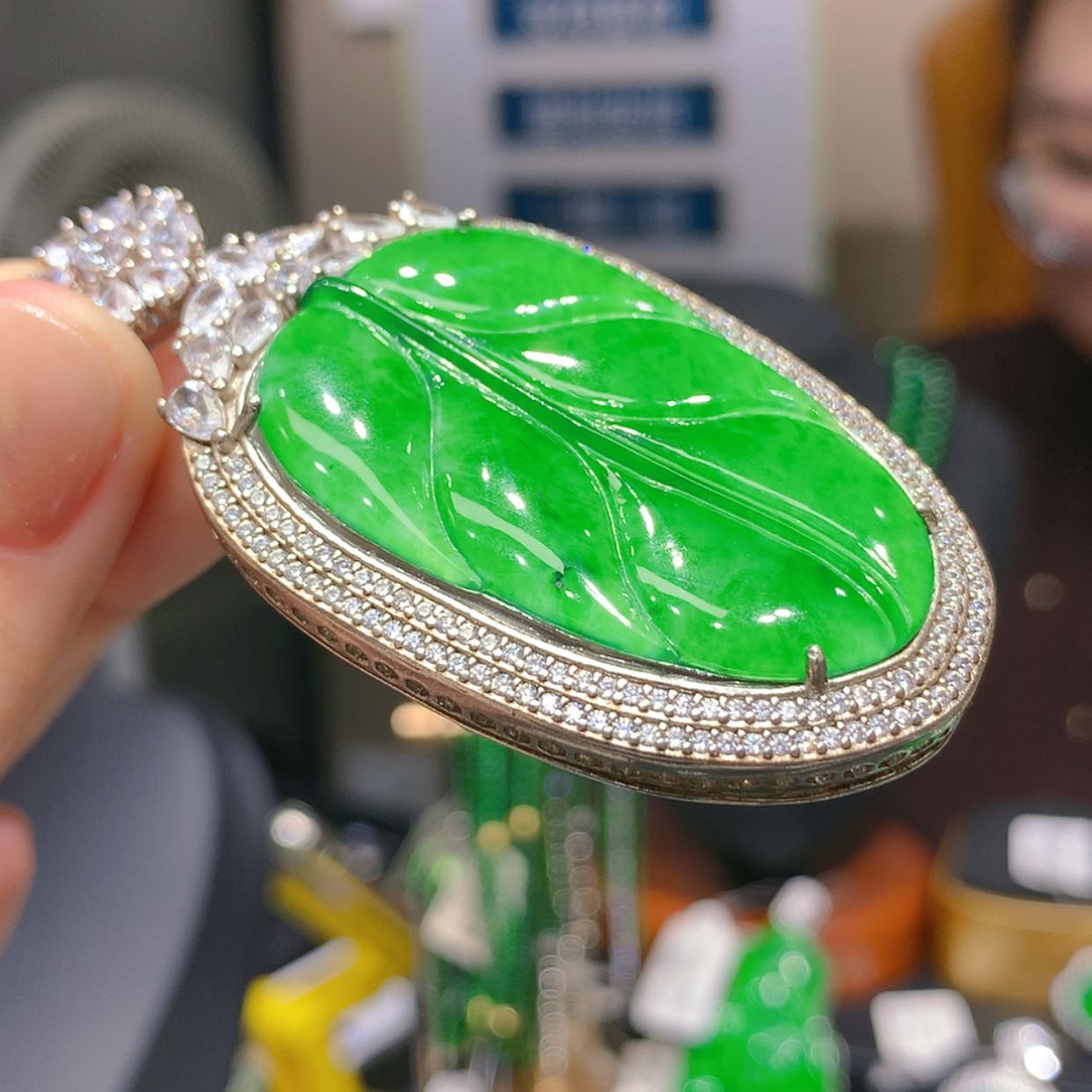 【闪购商品】颈饰银S925镶嵌翡翠6柒姐