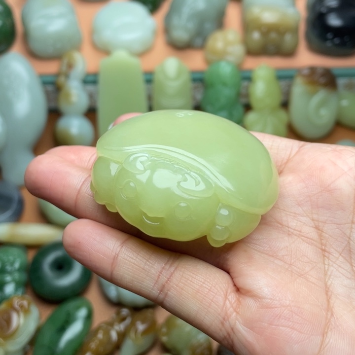 【闪购商品】颈饰未镶嵌和田玉和田玉黄口龙龟