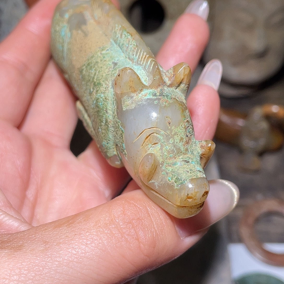 夜***杯和田玉（糖玉）未镶嵌挂件