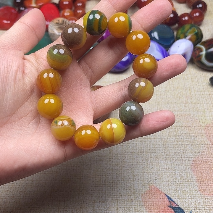 善***果玛瑙/玉髓未镶嵌珠宝半成品