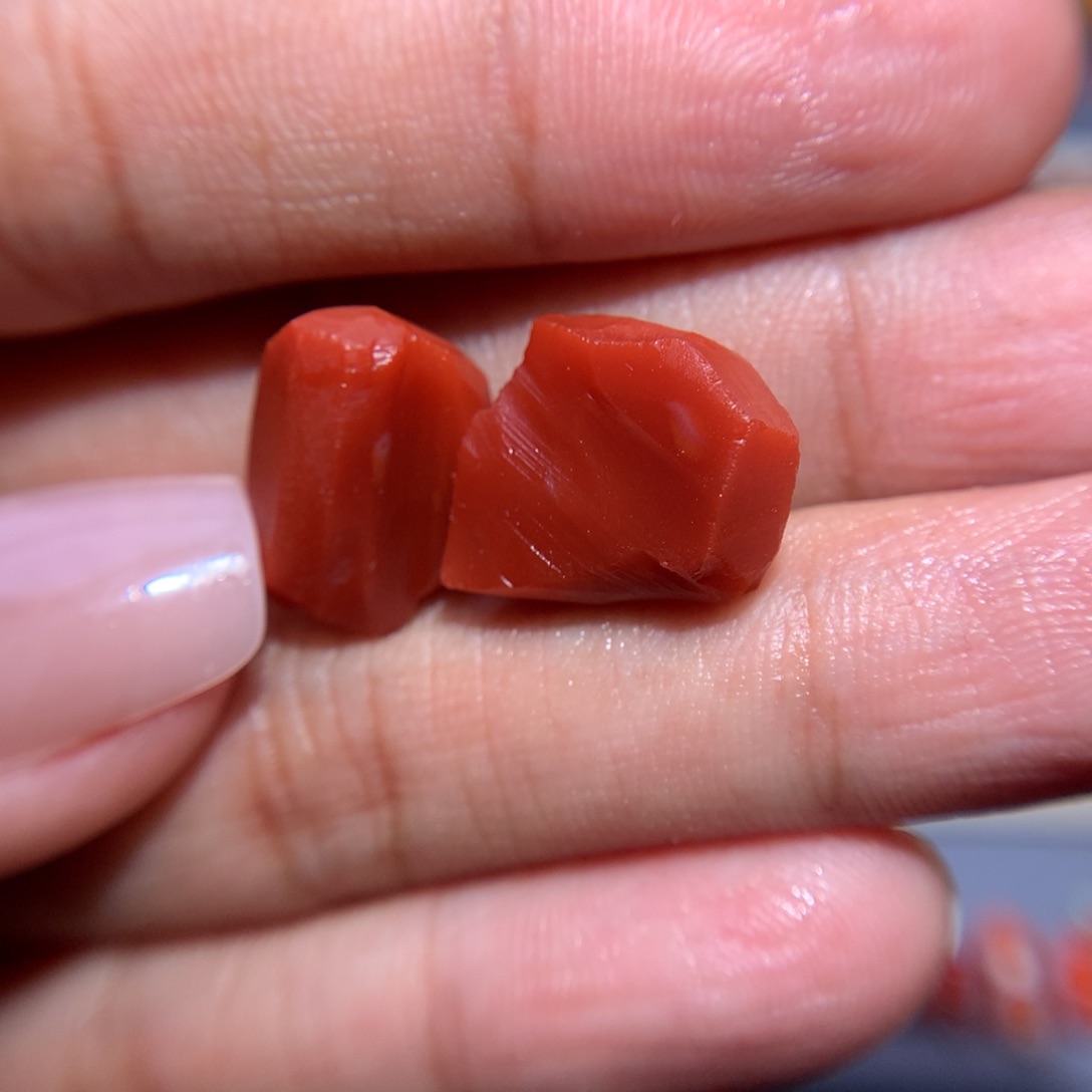 南红玛瑙老型对珠2对6.6×6.1未镶嵌乐*龙微微微纹