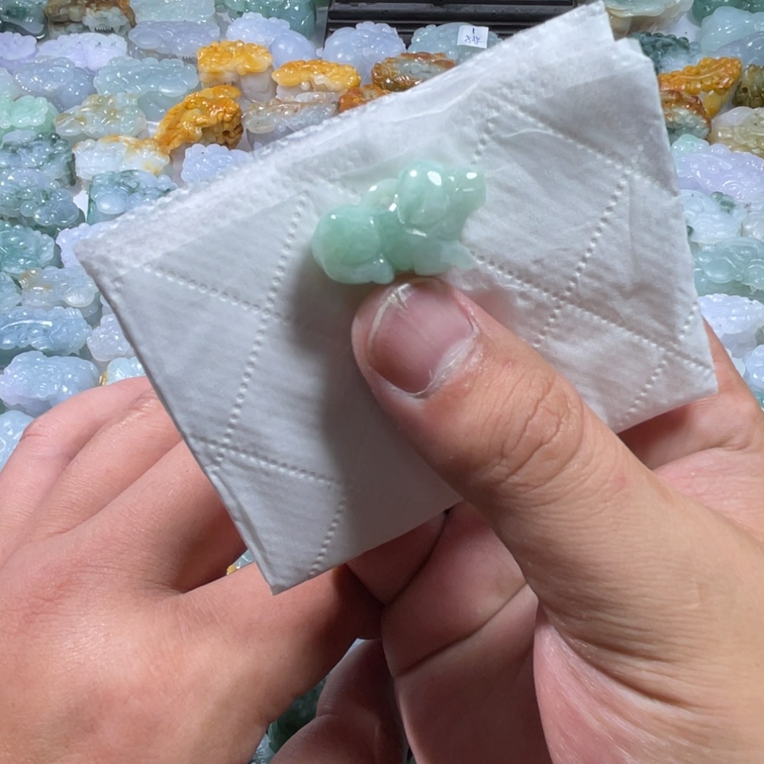 翡翠未镶嵌颈饰天然