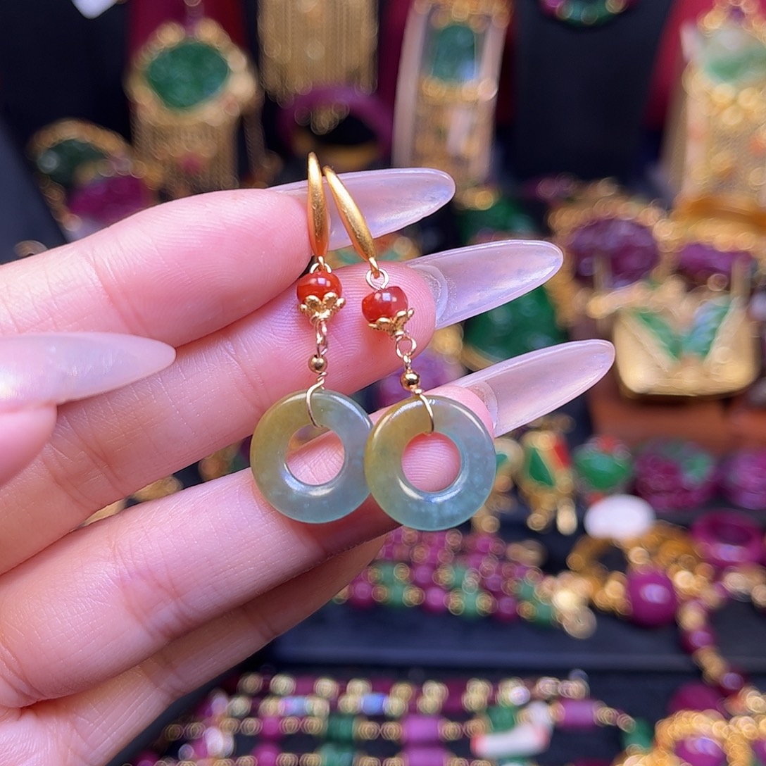 翡翠未镶嵌耳饰福利价