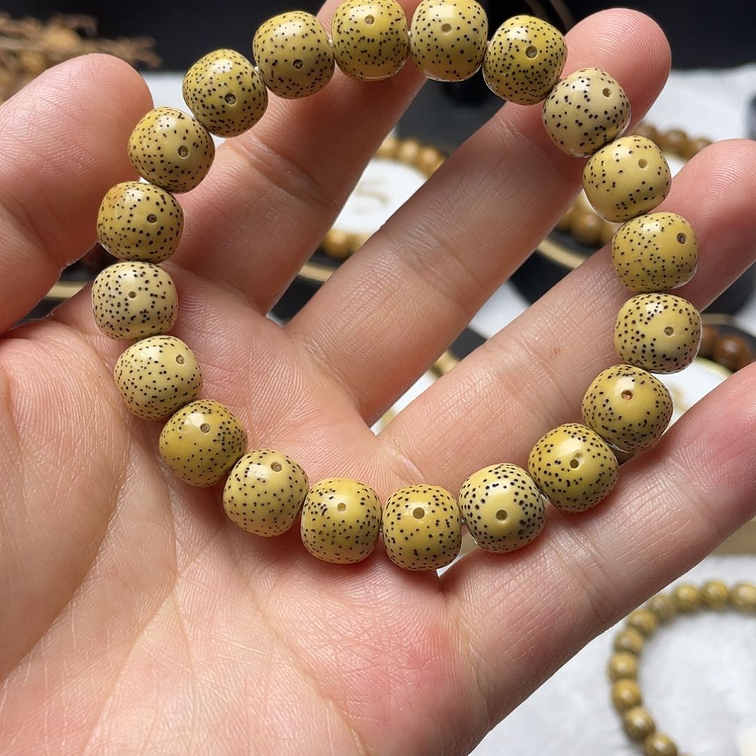星月菩提手串嘿*原生态同枝果鸡油黄12*11