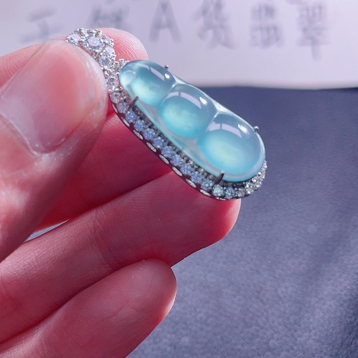 翡翠颈饰未镶嵌888888888