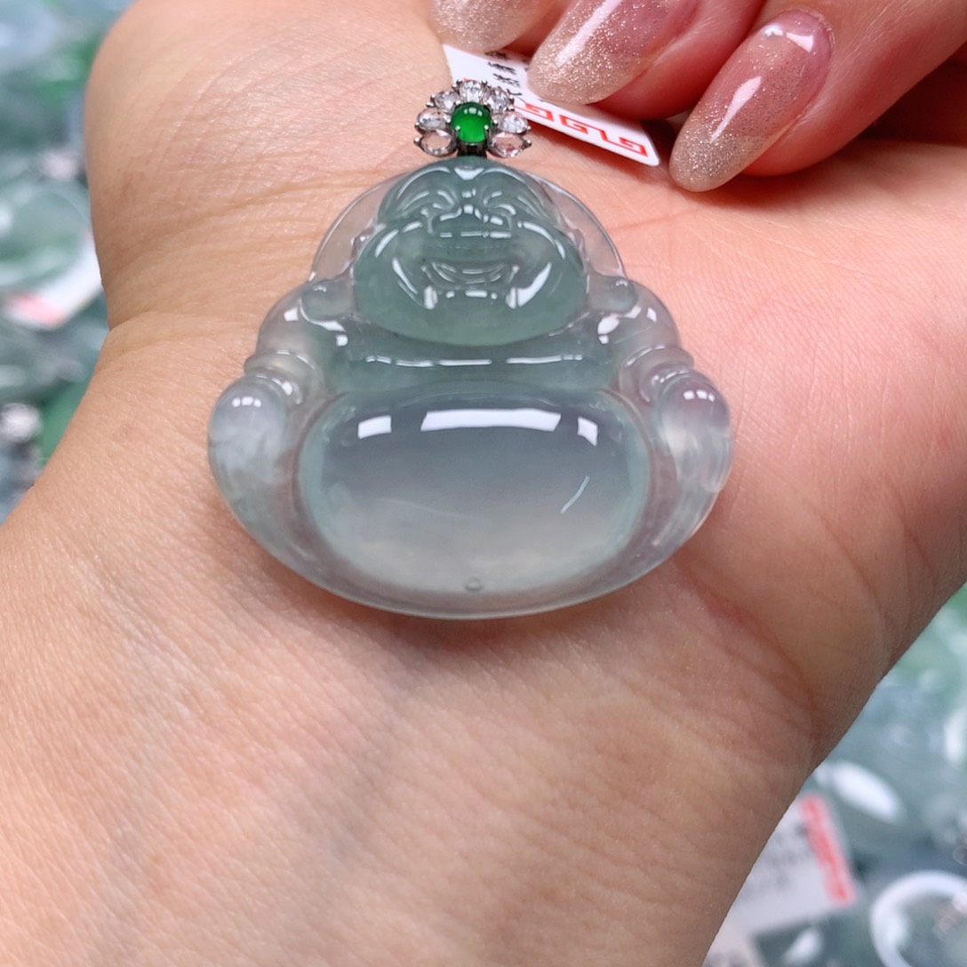 翡翠颈饰18K金镶嵌天然翡翠