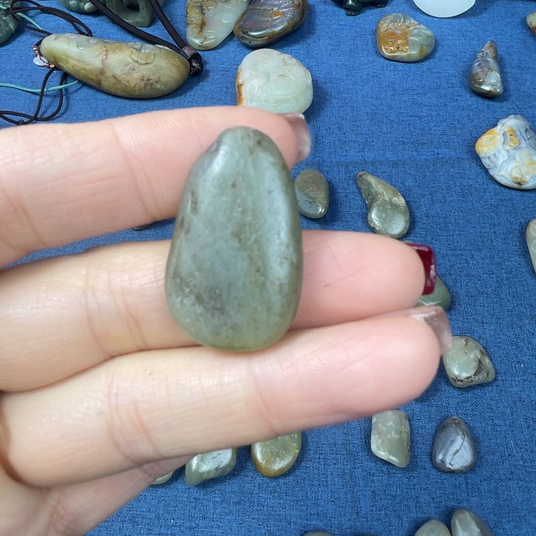 和田玉珠宝奇石未镶嵌乐*哥