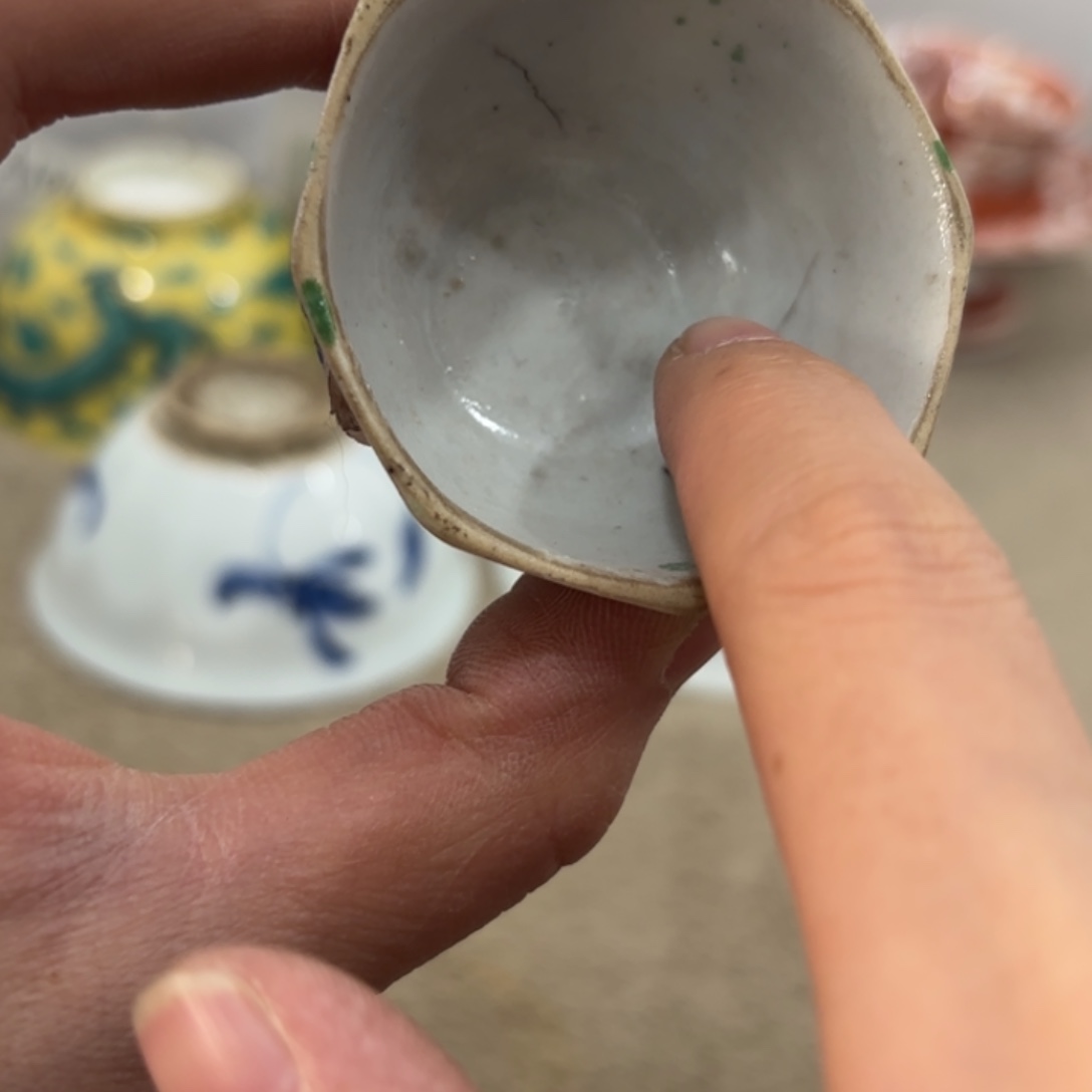 瓷片非常好看漂亮的物品 