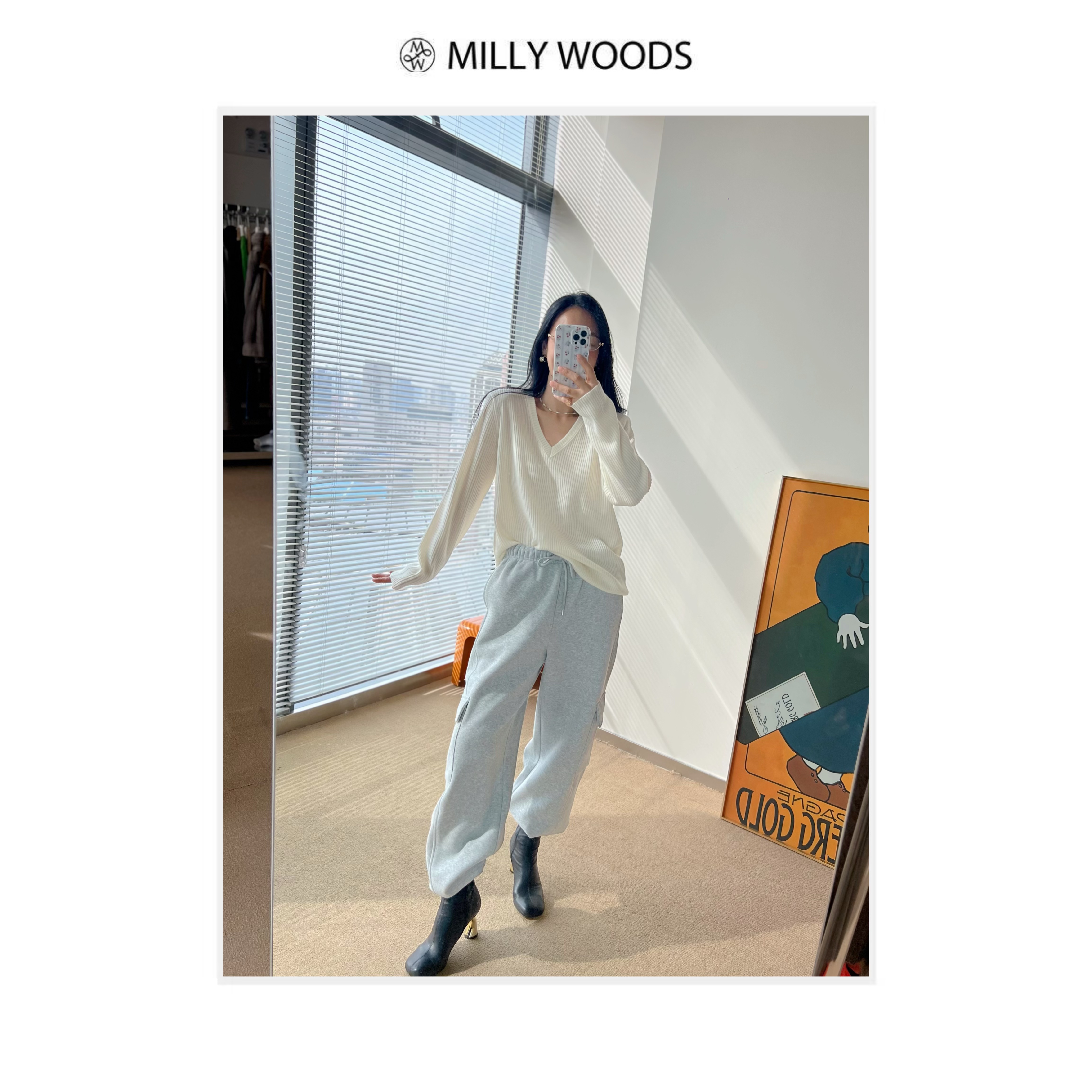 垫肩V领坑条毛衣