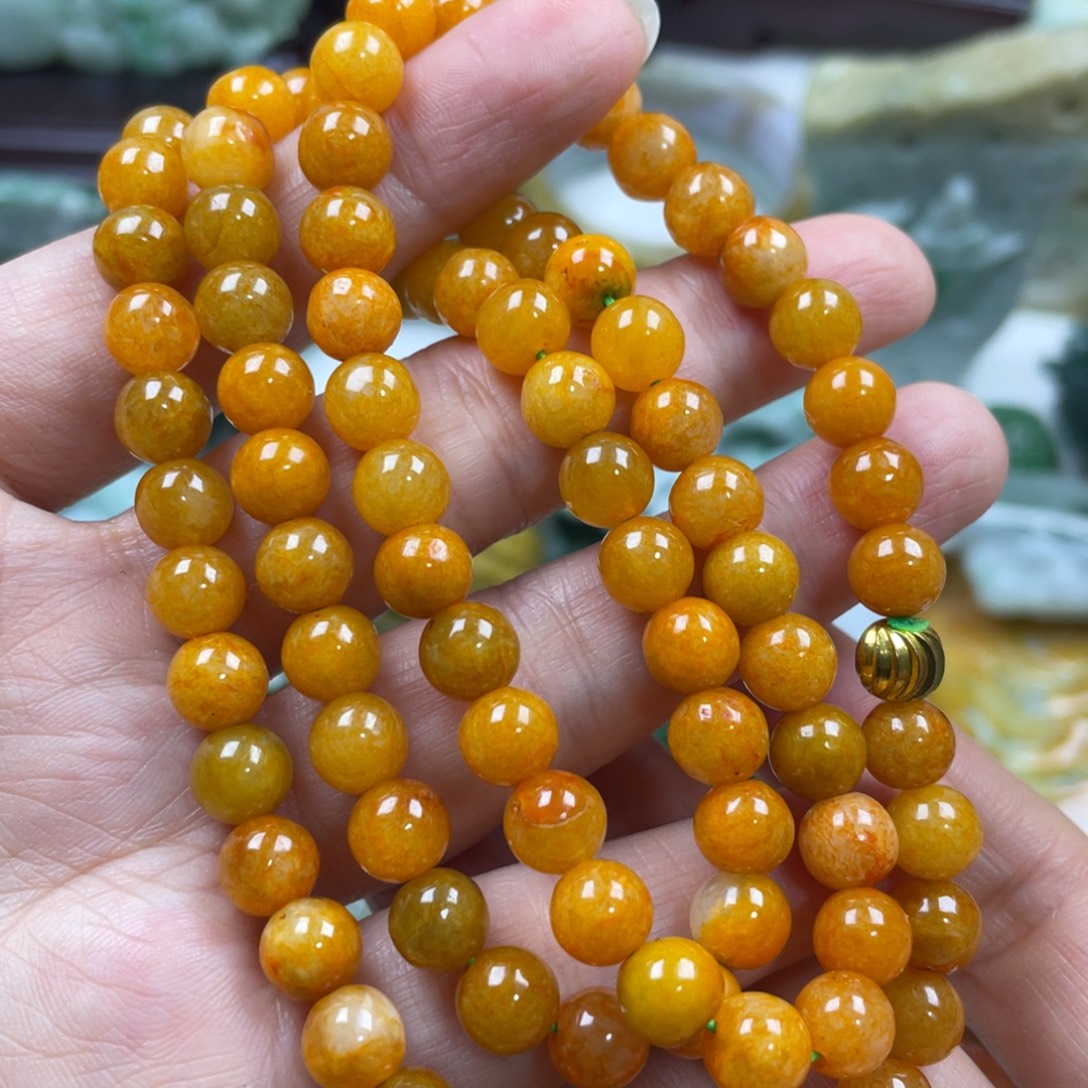 翡翠未镶嵌颈饰牌子