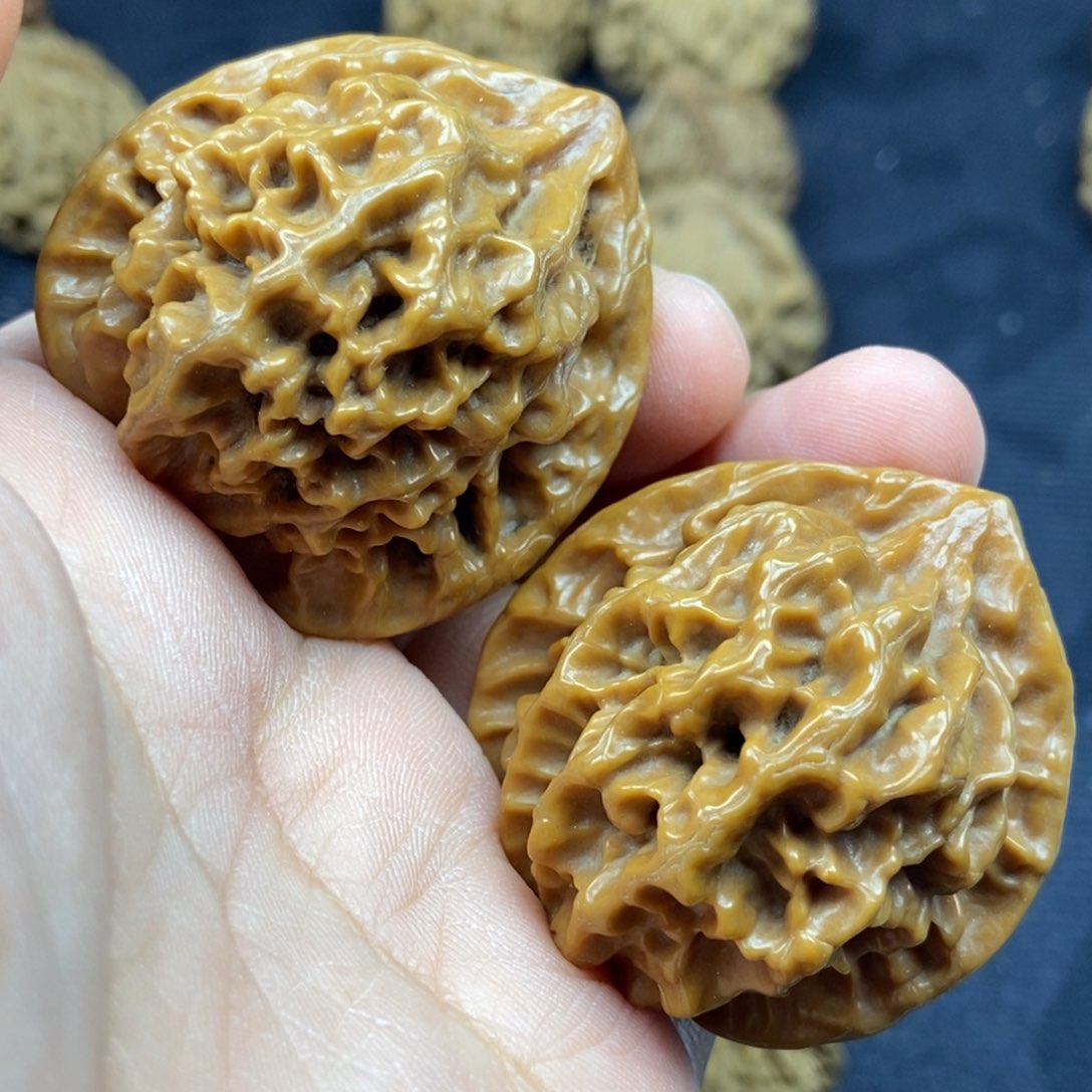 文玩核桃把件帝王大花边差一个尺41尺寸瑕疵对5号链接