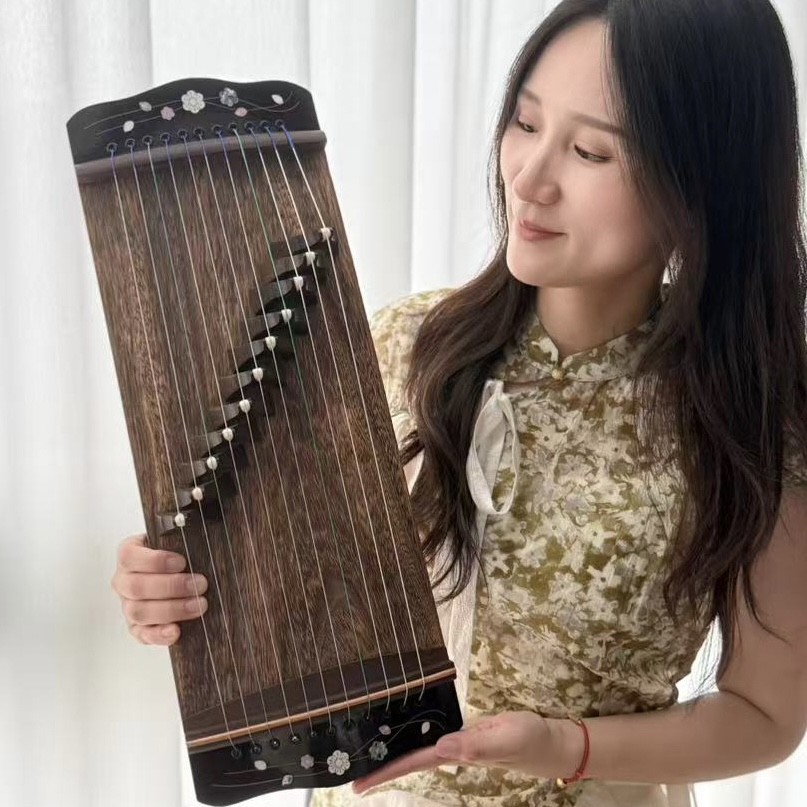 彩贝螺钿50厘米11弦便携式小古筝镶嵌螺钿工艺初学者弹奏筝