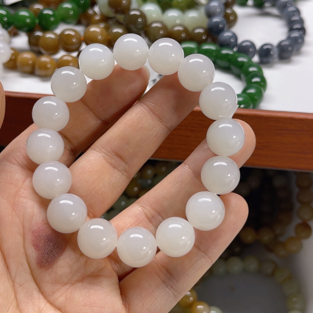 未镶嵌手链和田玉