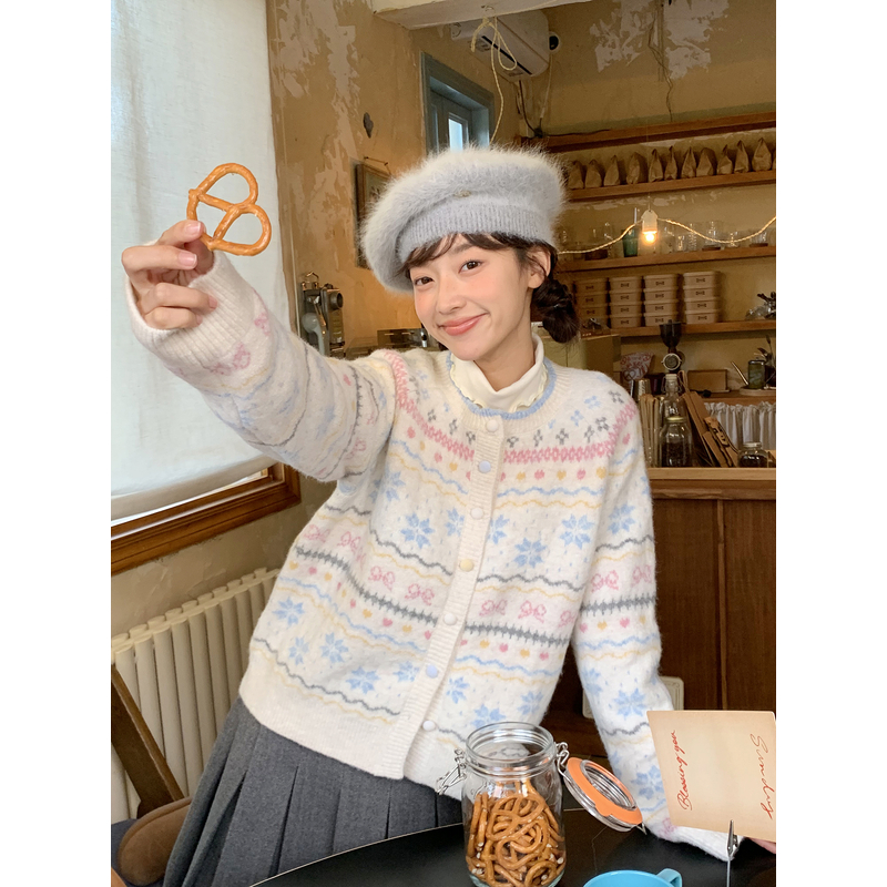 费尔岛甜美度假风奶油星云彩色软糯抗起球羊毛针织开衫