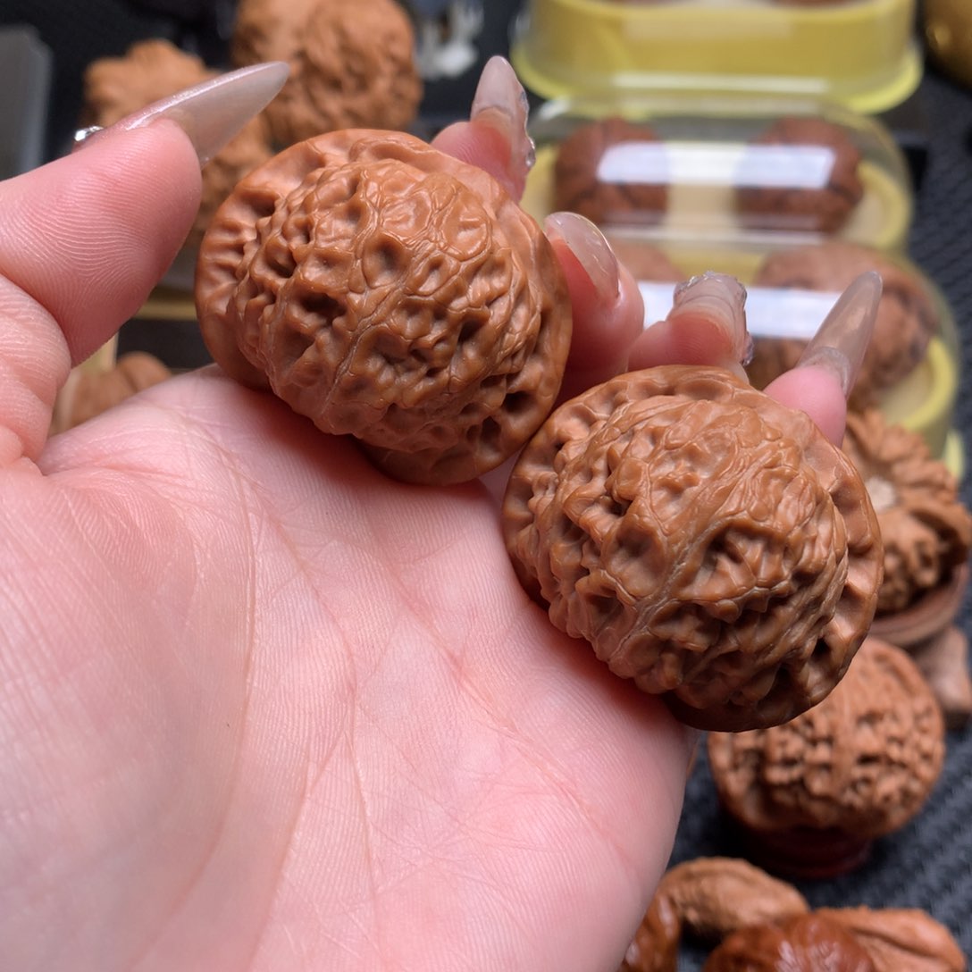 文玩核桃把件40全品宫灯