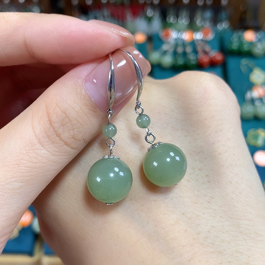 和田玉银S925镶嵌耳饰卡12左右