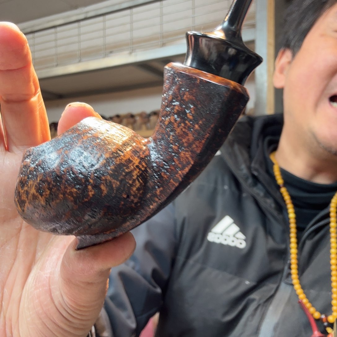 小****?焦耀烟斗一河豚