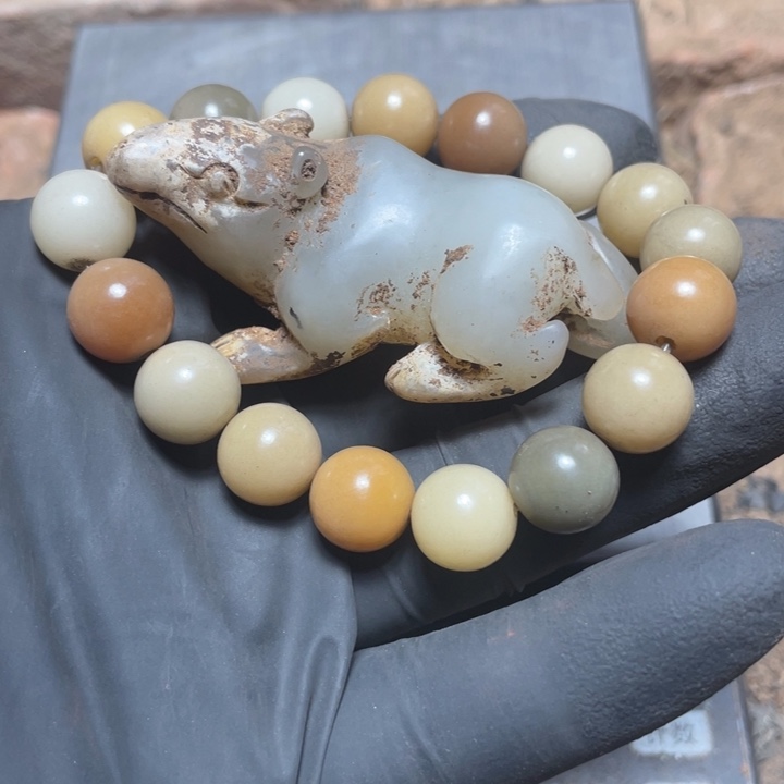 吊坠白玉菩提Dhjkvvvghhhhhgff