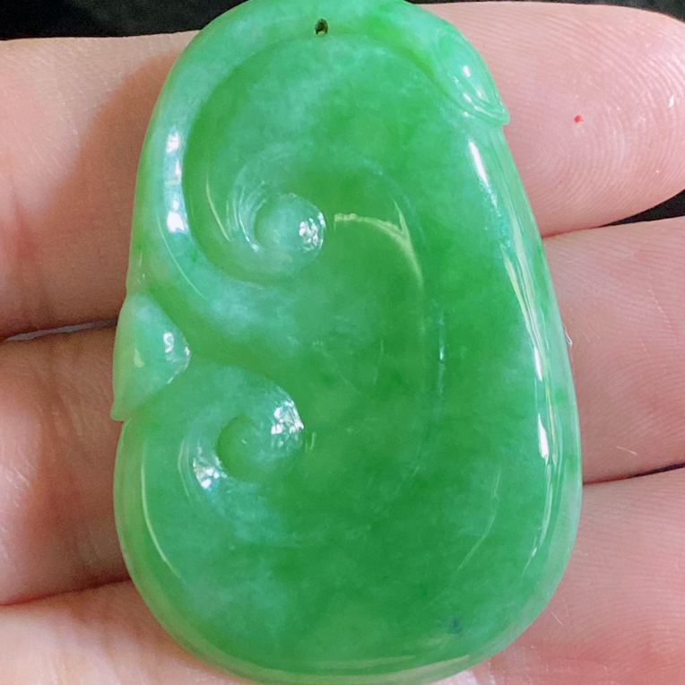 缅甸天然A货翡翠如意吊坠42.5*28.4*4.5