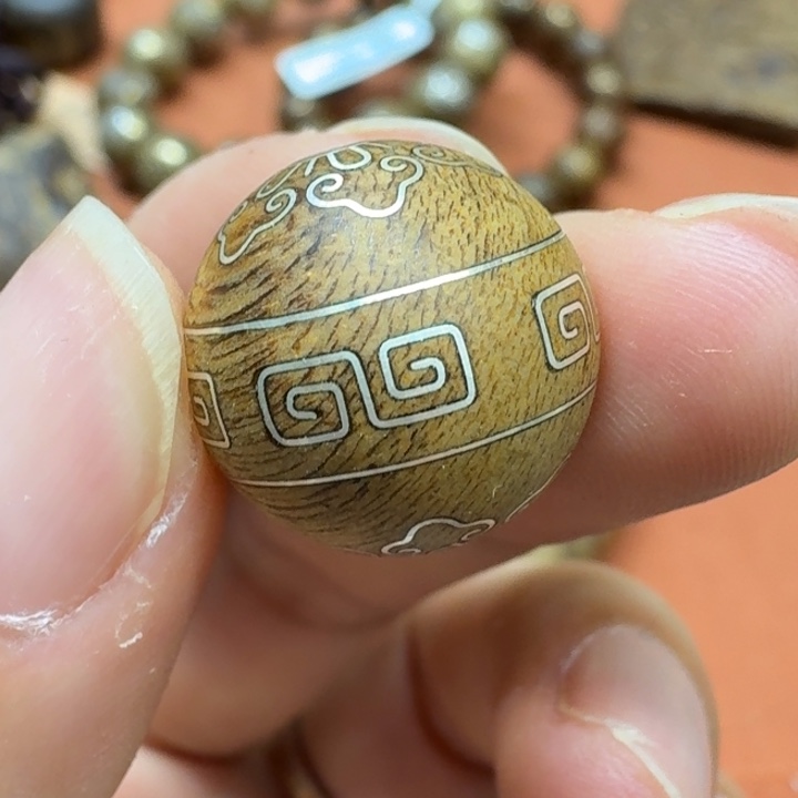 大叶紫檀（黑酸枝木类）