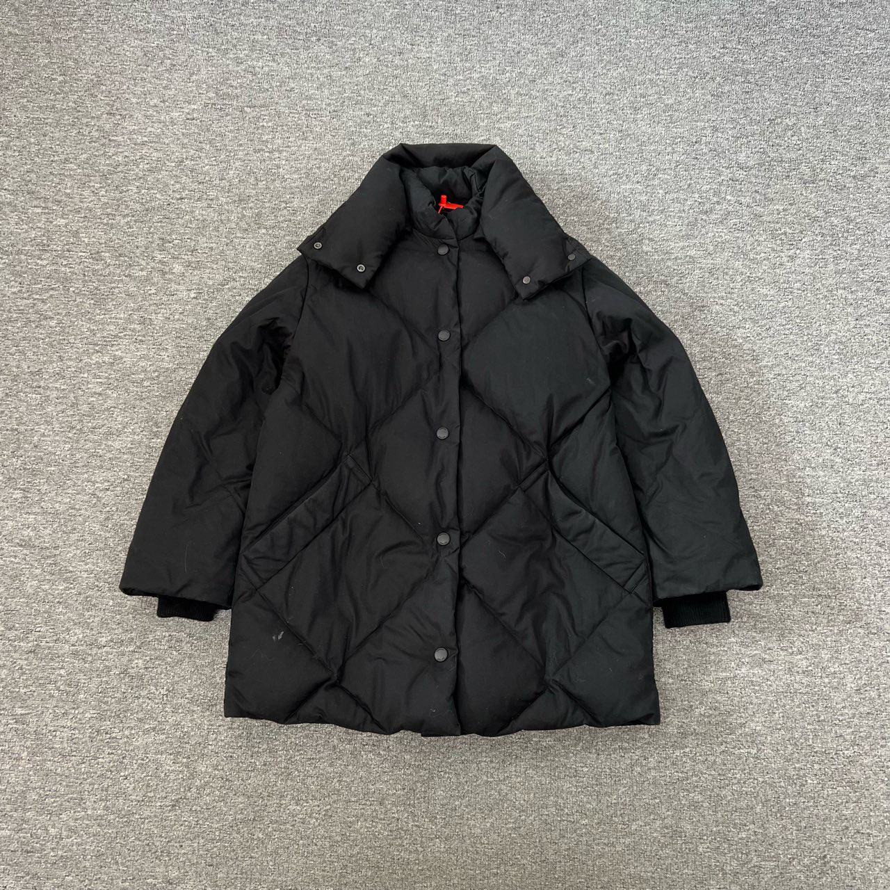 99新 AMIPARIS Burberry 巴宝莉 菱格纹 黑色中长款棉服 xs码 