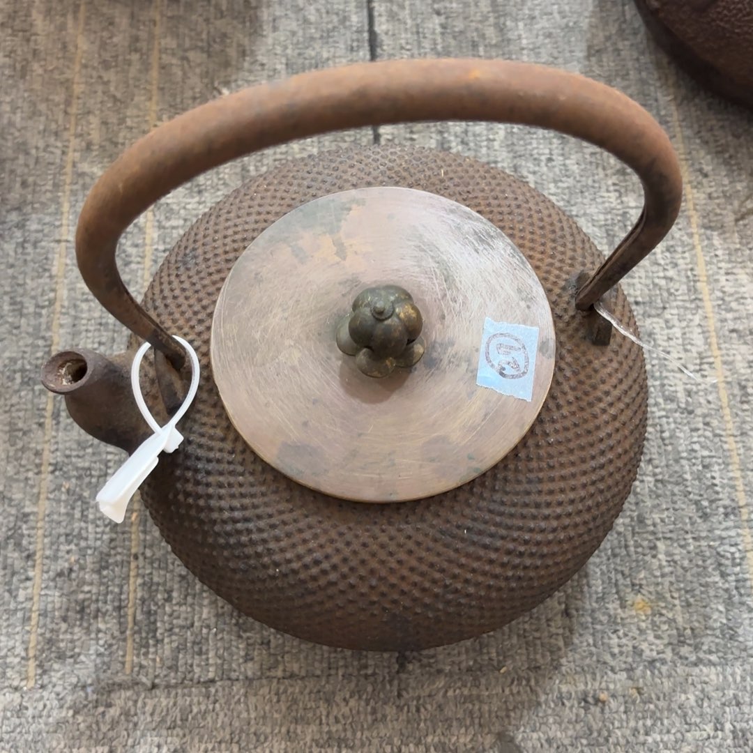 无***柳非常喜欢这个瓷器