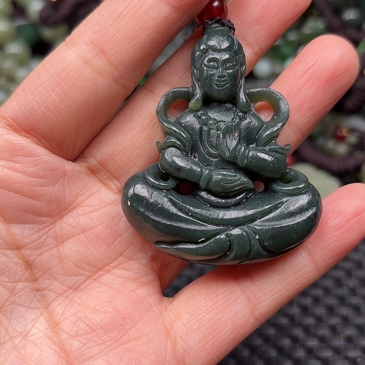 和田玉颈饰未镶嵌