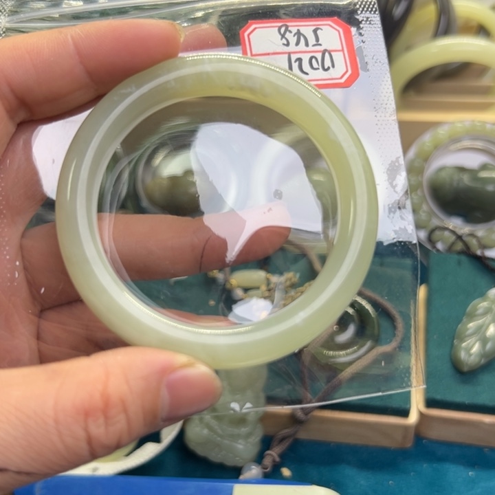 和田玉手镯未镶嵌54.8圈围0021