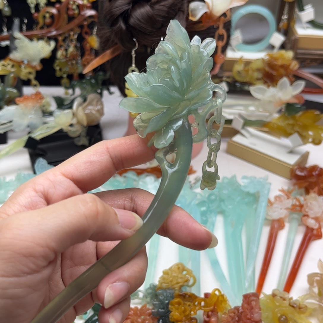 蛇纹石玉发饰合金