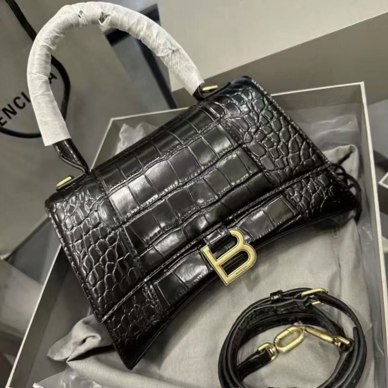 99新 Balenciaga/巴黎世家 巴黎世家黑金沙漏包S号25110060-01