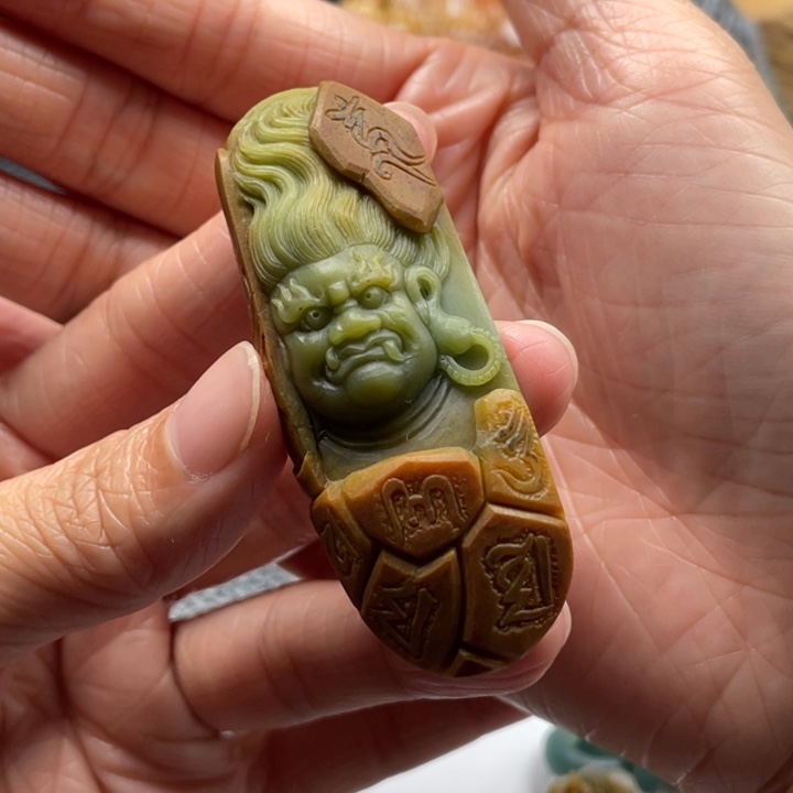 6***人定制翡翠未镶嵌不动明王